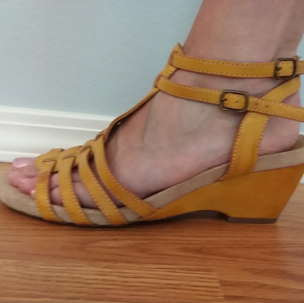 Shoes sandals
